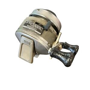 Vintage Zebco 33 Classic Feathertouch Spin Cast Reel Made In The USA